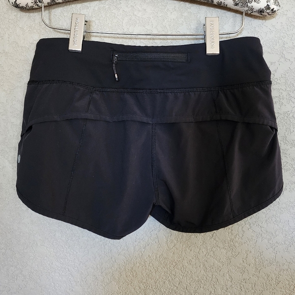 Lululemon 3in inseam shorts size 4 - Picture 3 of 5